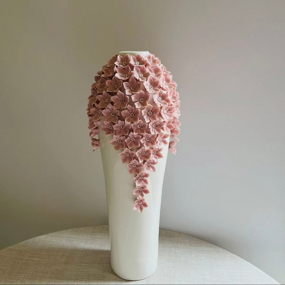 陶瓷立体雕花花瓶