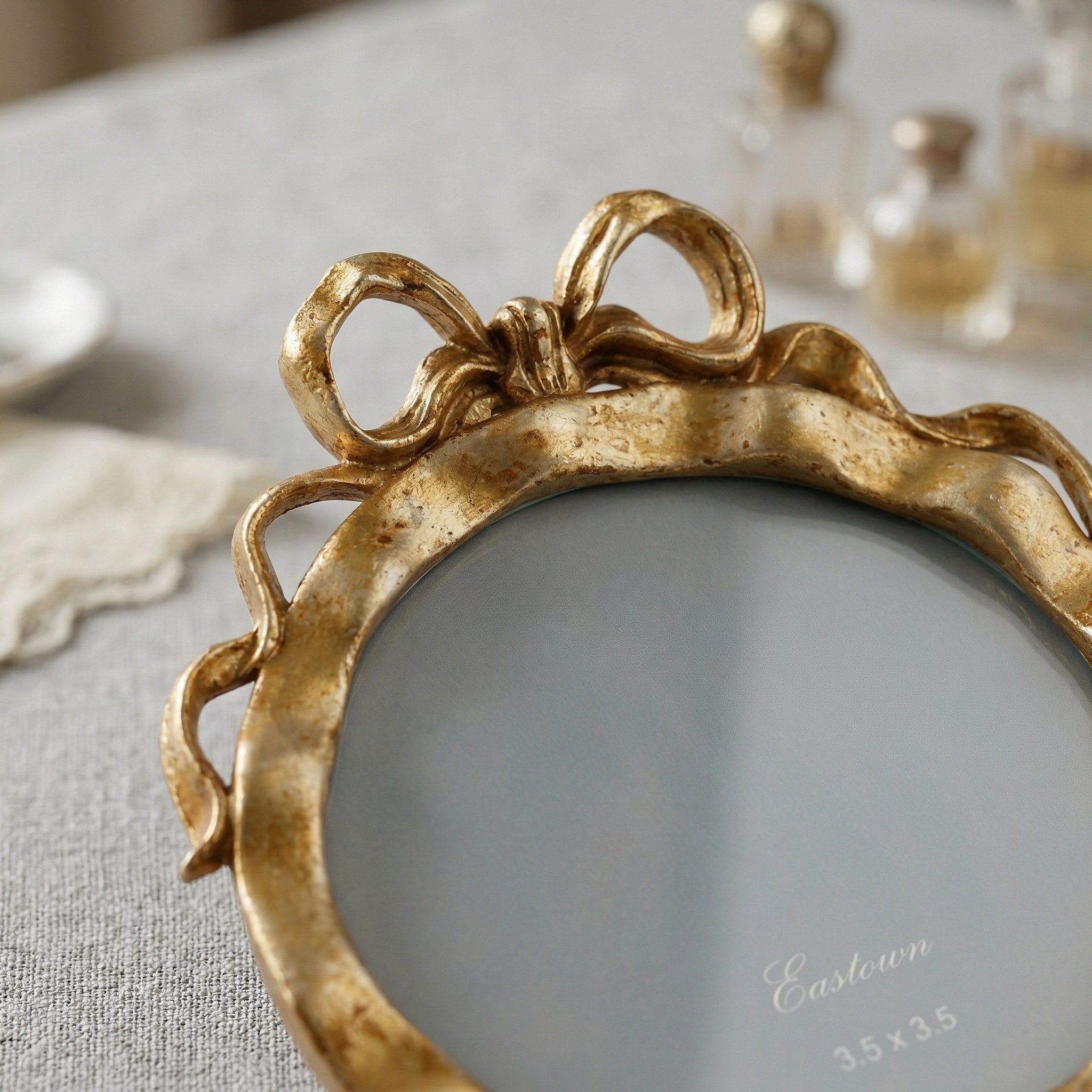 Vintage Ornate Gold Round Photo Frame with Bow Detail