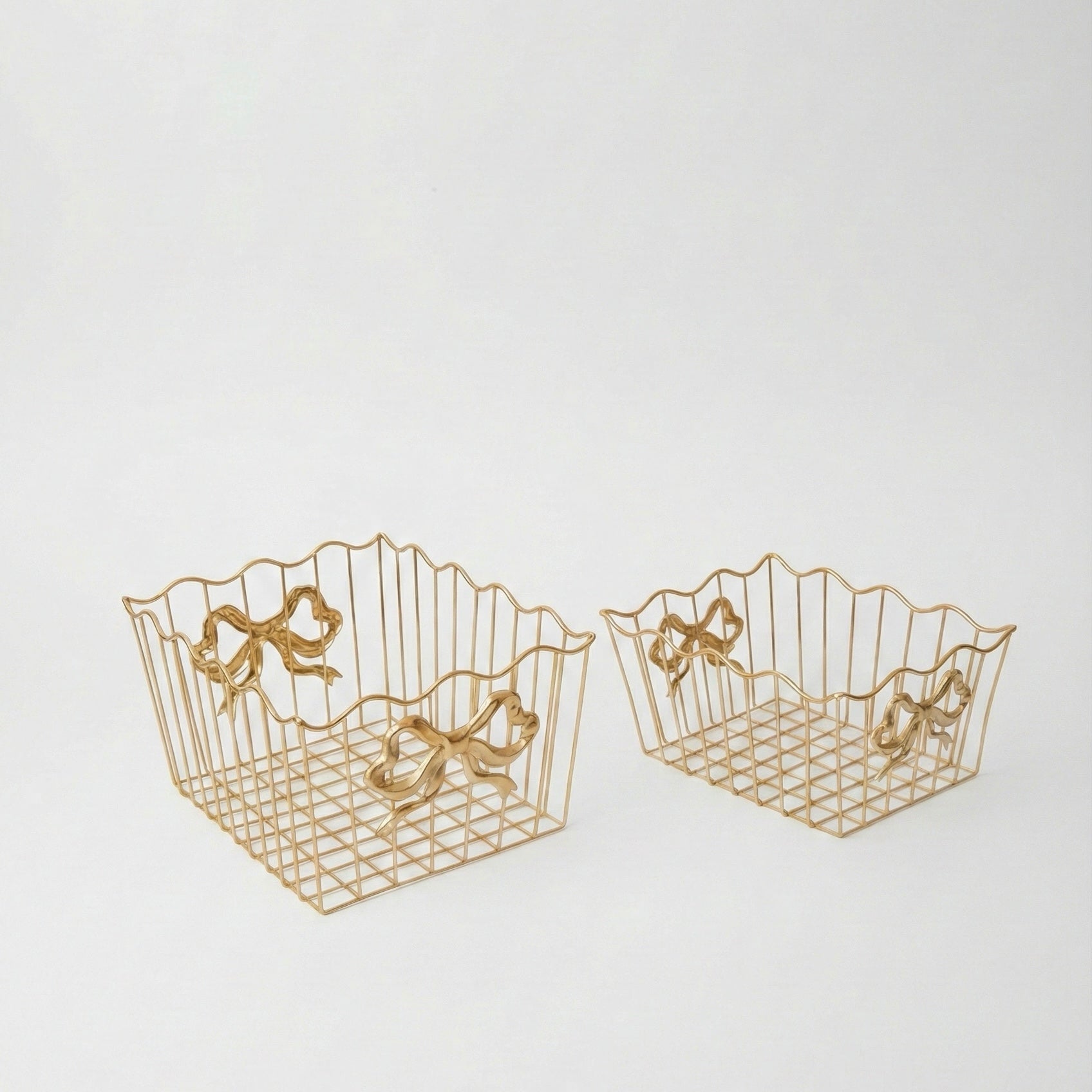 Elegant Gold Ribbon Bow Wire Storage Basket